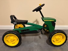 BERG Buzzy John Deere Pedal Go